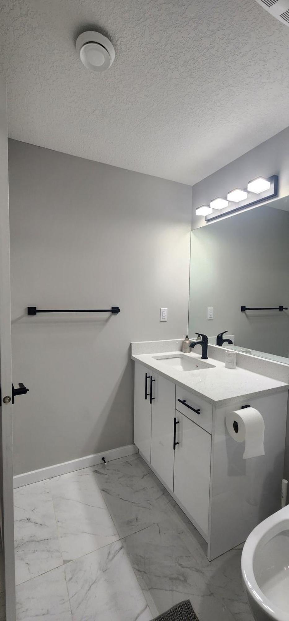 Fabulous And Cozy Guest Suite YYC Exterior photo