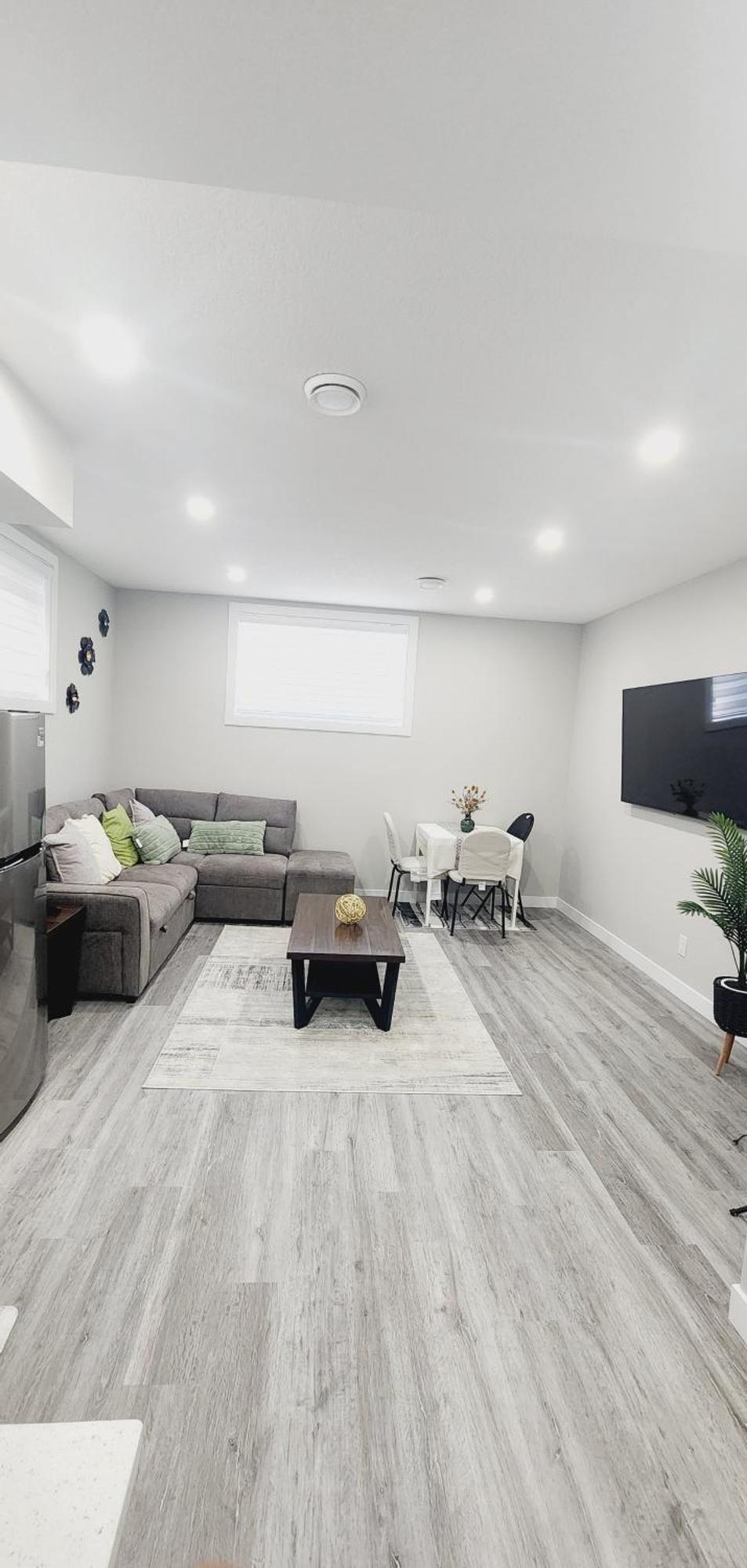 Fabulous And Cozy Guest Suite YYC Exterior photo