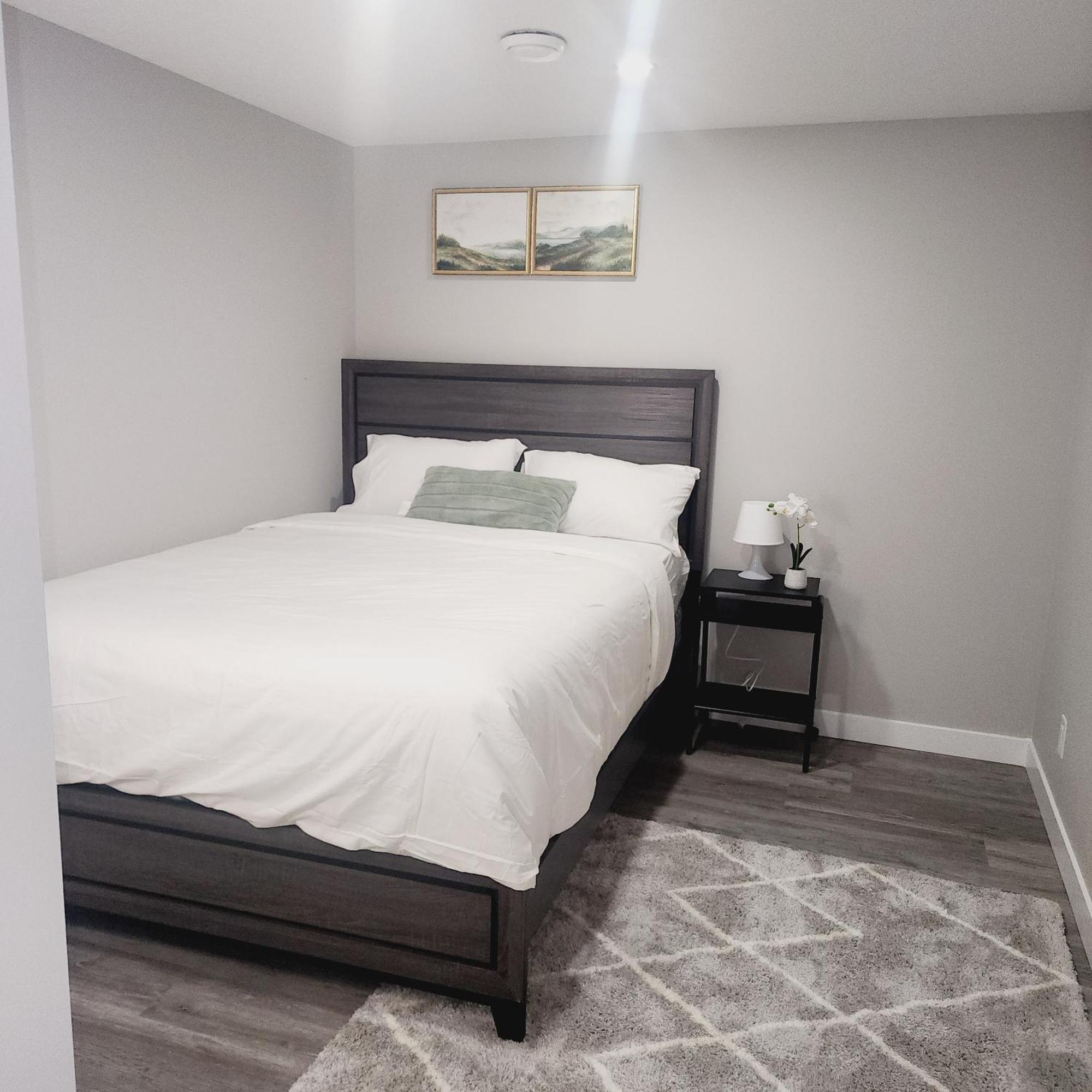 Fabulous And Cozy Guest Suite YYC Exterior photo